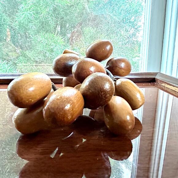 Vintage Hand-Carved Wood Grapes on Stem – 8” Long Decorative Cluster - Picture 6 of 8